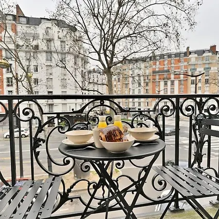 Proche Parc Monceau - Iii * باريس