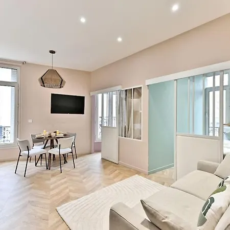 Appartement Proche Parc Monceau - Iii *