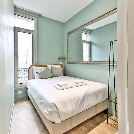 Appartement Proche Parc Monceau - Iii Paris