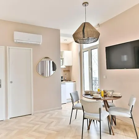 Appartement Proche Parc Monceau - Iii Paris